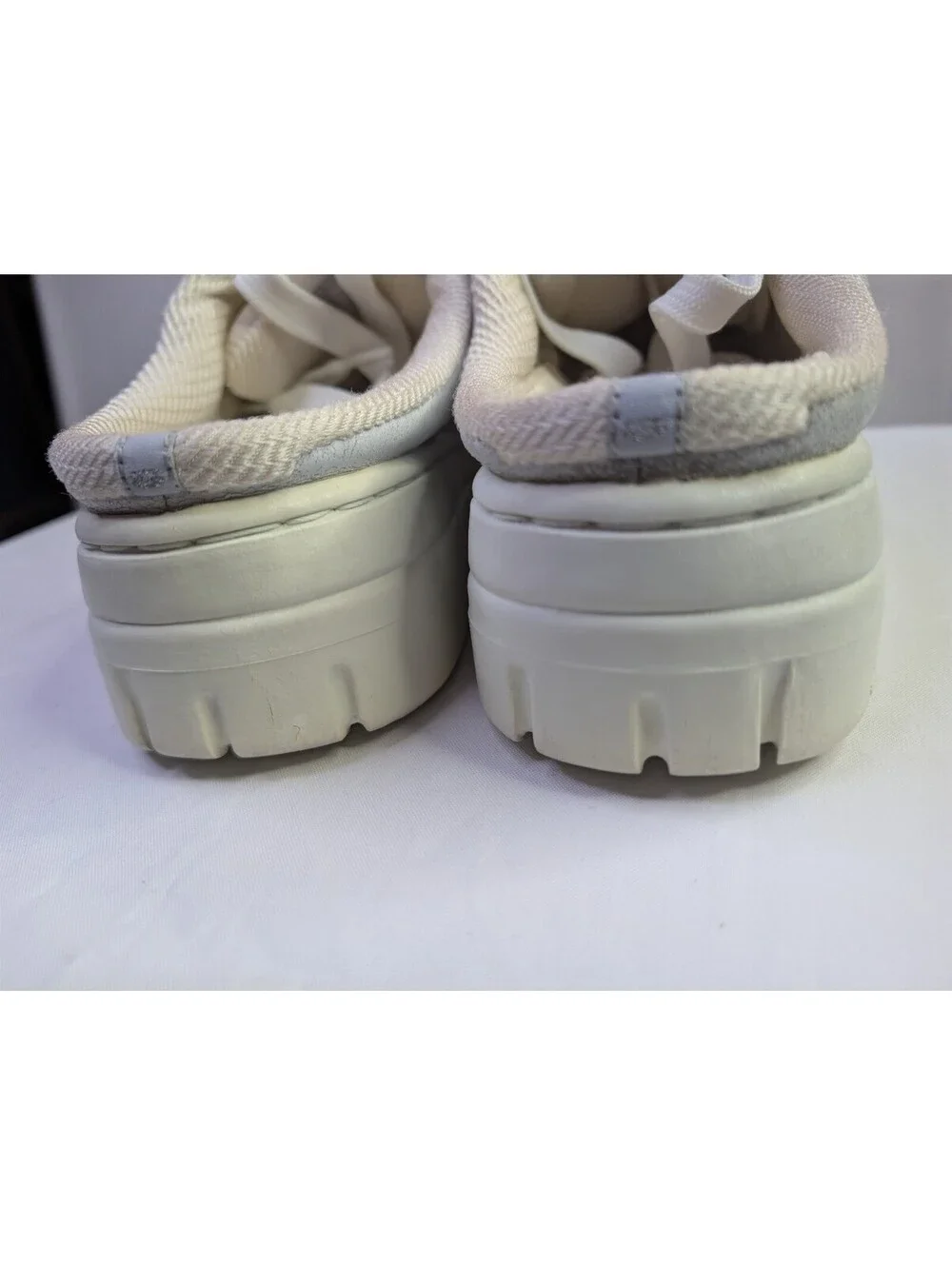 Vintage Skechers White Slip-On Platform Sneakers Size 8
